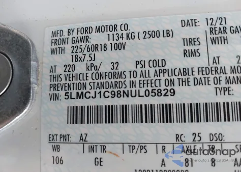 2022 Lincoln Corsair Standard z USA, uszkodzony, nr VIN 5LMCJ1C98NUL05829